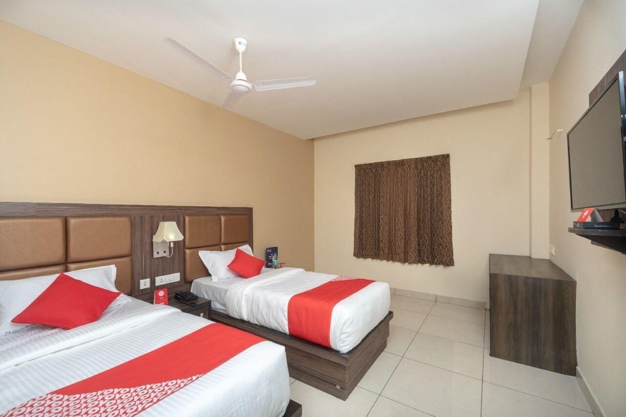 Plaza Hotel Trichy Tiruchirappalli Exterior photo