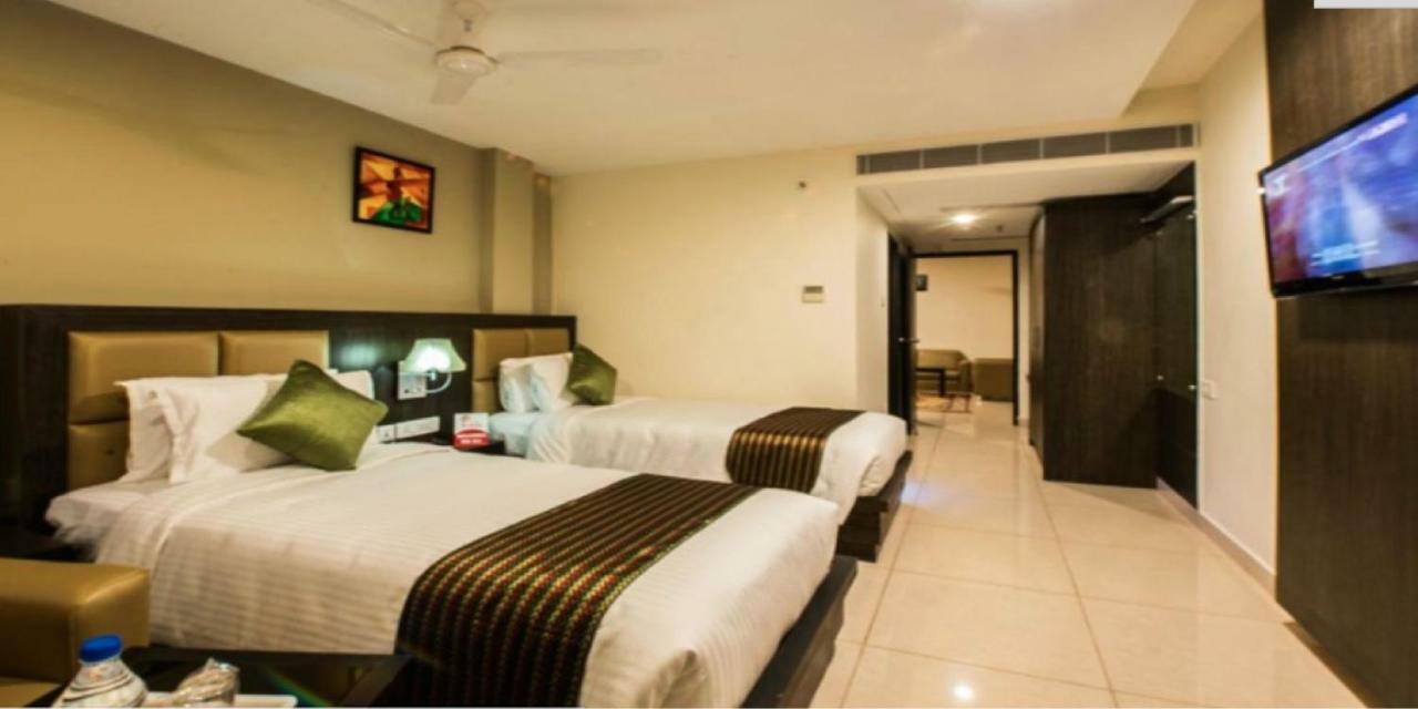 Plaza Hotel Trichy Tiruchirappalli Exterior photo